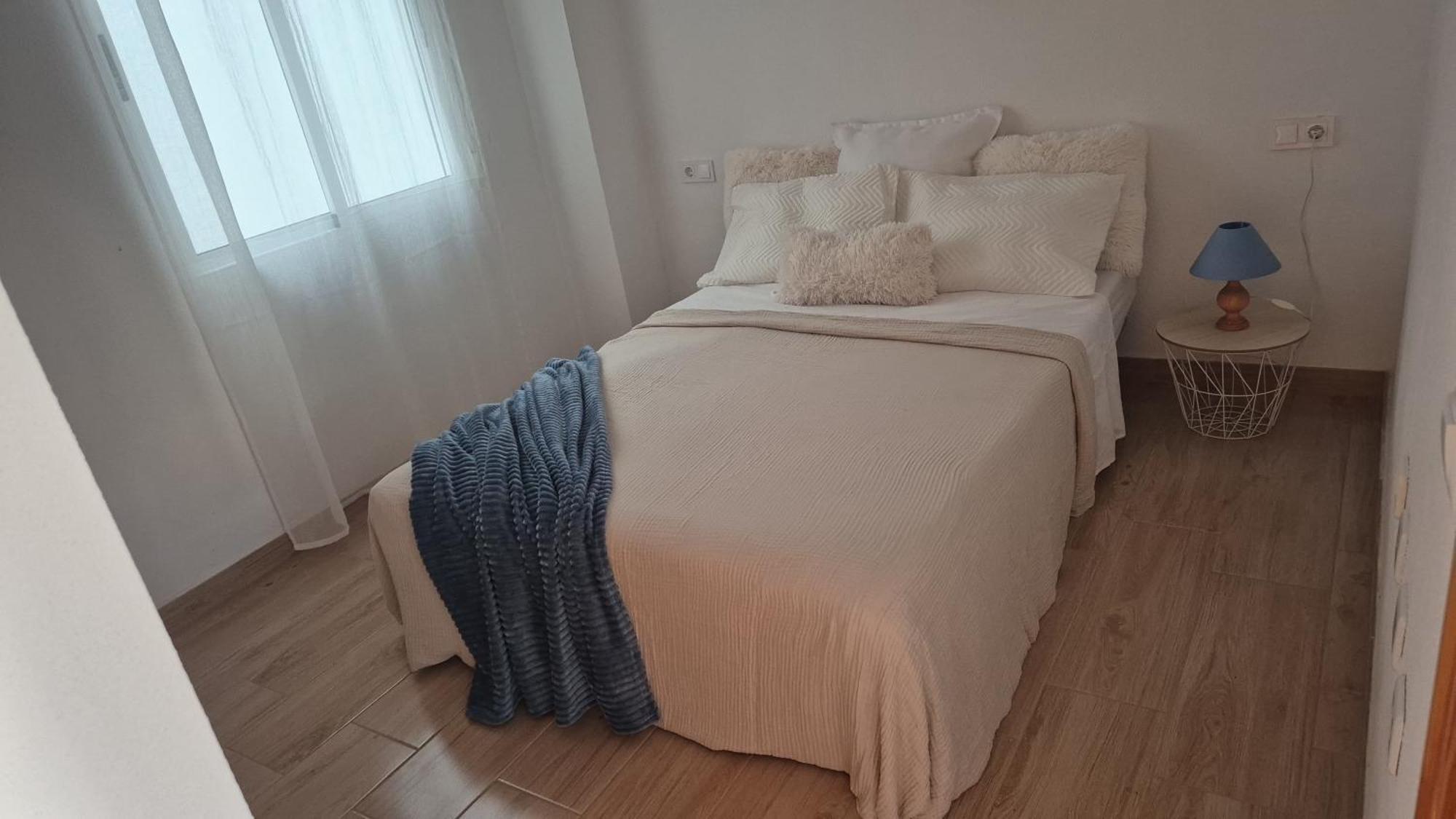 Espectacular Piso A 50 Metros Del Mar Apartment Torrevieja Bagian luar foto